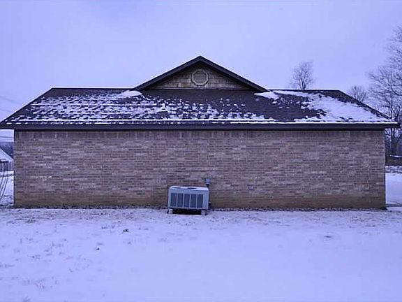 2nd image of 1720 S Hunt Ln