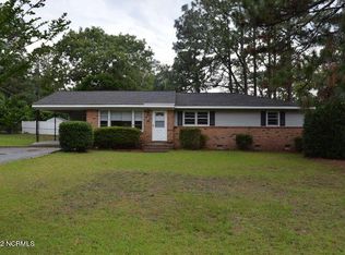 190 W New Jersey Ave, Southern Pines, NC 28387