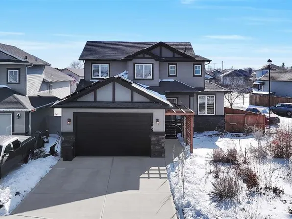 197 N Sabre Rd, Red Deer County, AB T4S 2H7