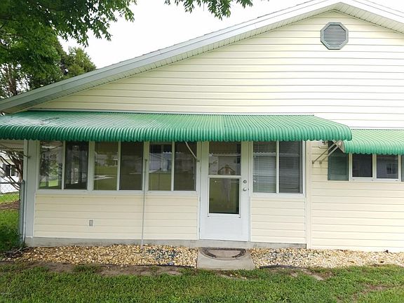 2nd image of 17540 SE 107th Ct