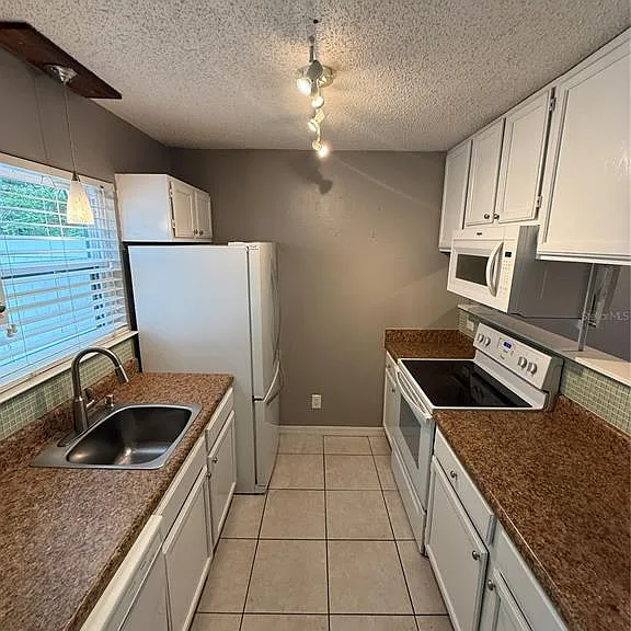 2302 Maki Rd #40 — Photo 11