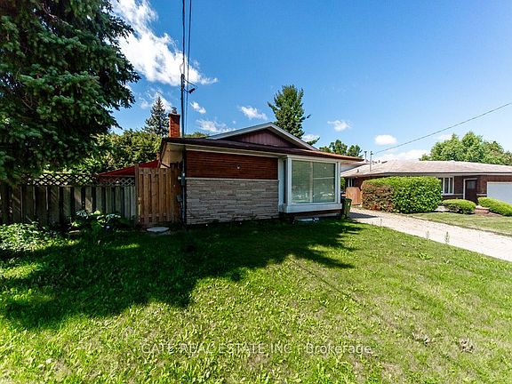 2nd image of 14 Amarillo Dr