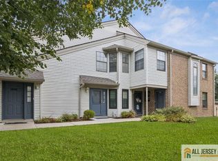 3014 Lighthouse Ln, Parlin, NJ 08859