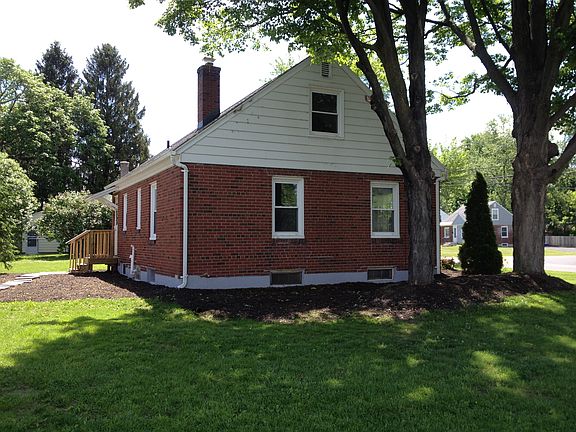 4th image of 234 Beechwood Ave