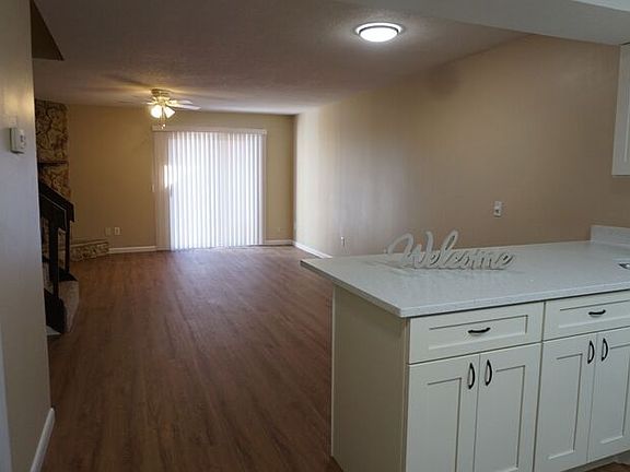 2nd image of 4266 Windergate Dr