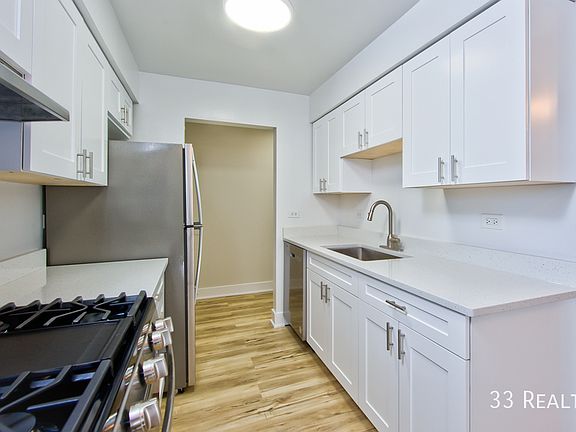 5th image of 1235 Cheltenham Dr APT 2B