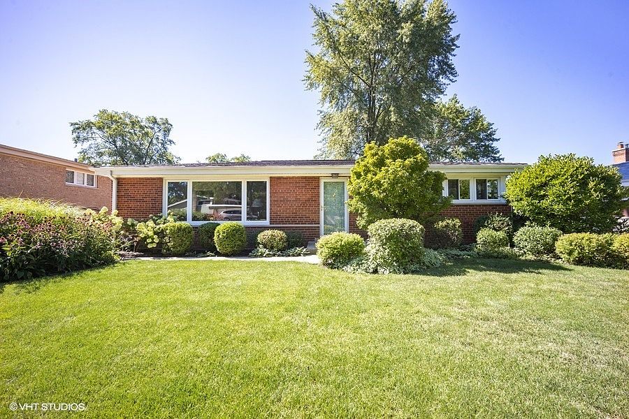 1st image of 2427 Bel Air Dr