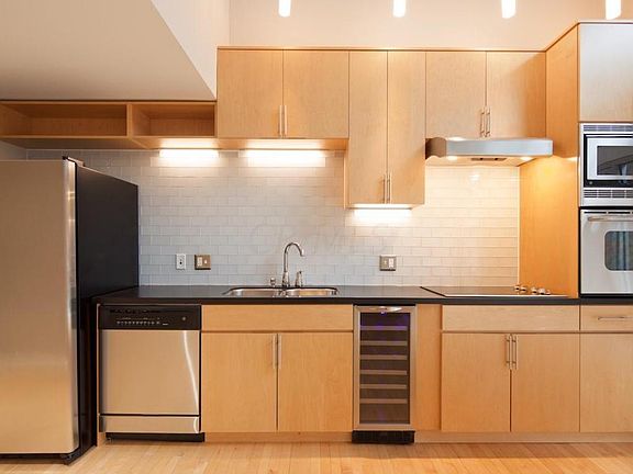 4th image of 106 N High St APT 704