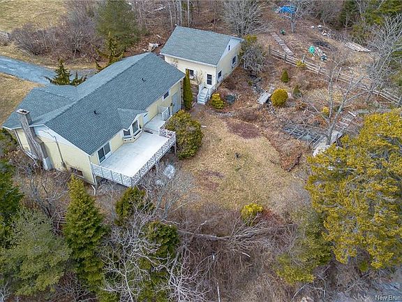 4th image of 1527 Lorneville Rd