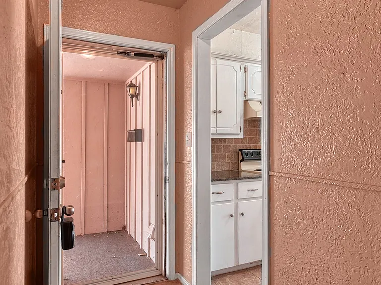 204 Vickie Dr — Photo 31