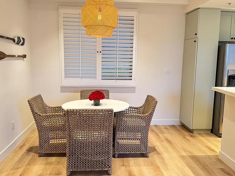 1744 Butler Ave #205 — Photo 63