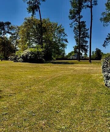 5th image of 3283 North Rd