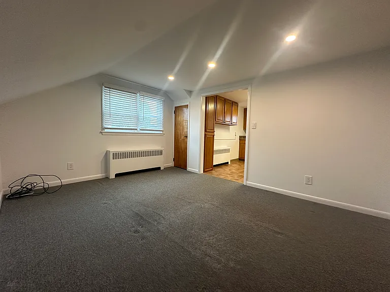 12 Smith St #2 — Photo 5
