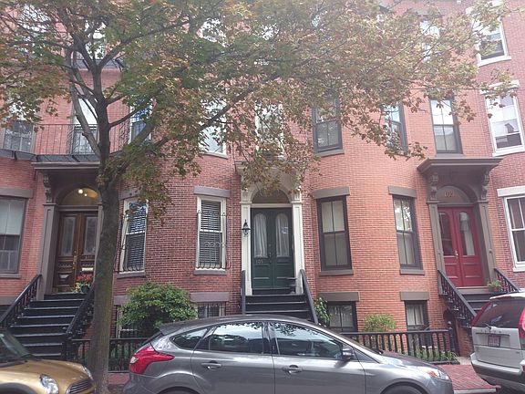 2nd image of 105 Pembroke St #1
