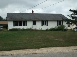 185 County Farm Cross Rd, Dover, NH 03820