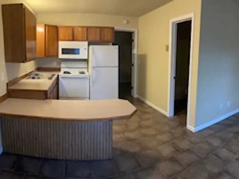 1736 Hitching Post Ln — Photo 15