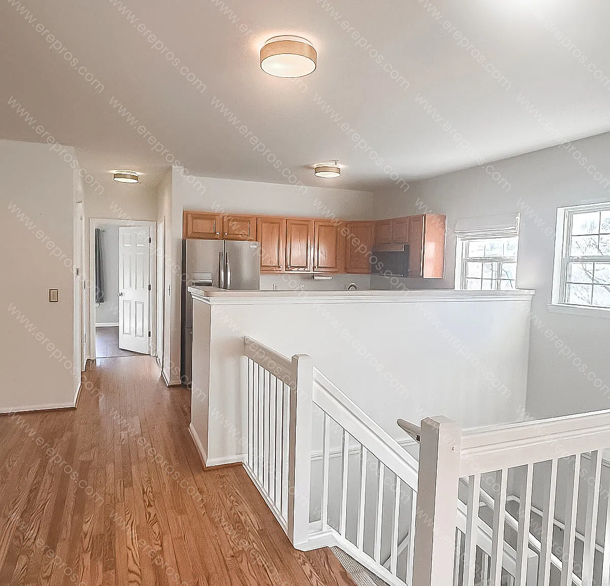 3 bed, 1.5 bath, 1268 sqft, $2,400 — Photo 3
