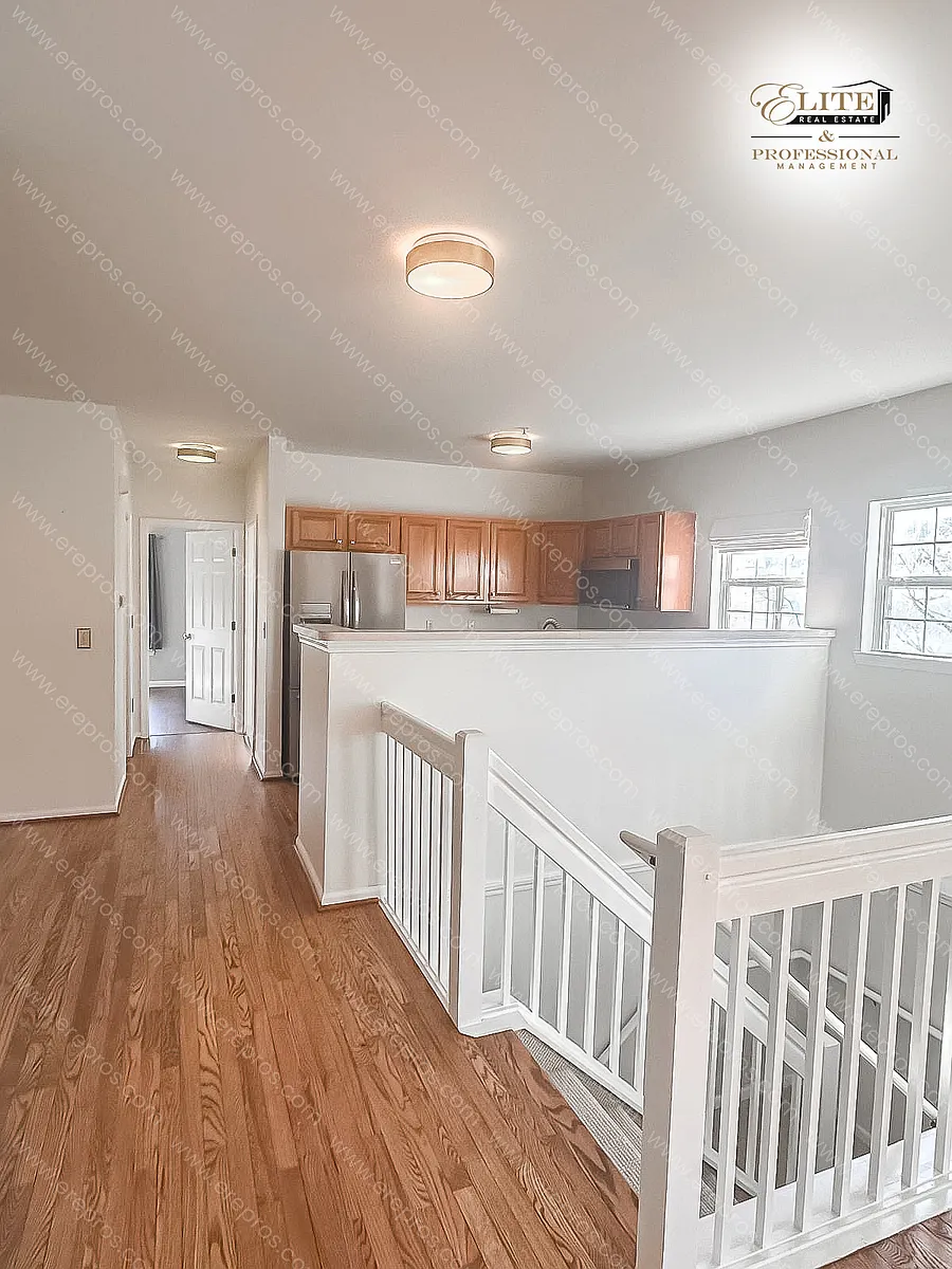 Building Photo - 1183 Freesia Ct