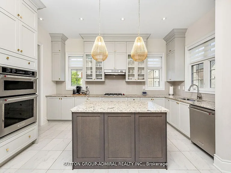 36 Hurst Ave — Photo 16