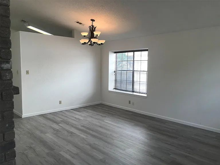 1103 Brookside Cv — Photo 23