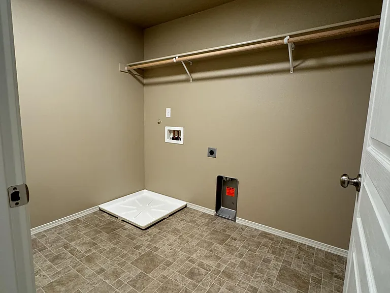2925 Cashmere Dr — Photo 18
