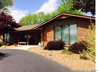 5675 Sugar Loaf Rd, Collinsville, IL 62234