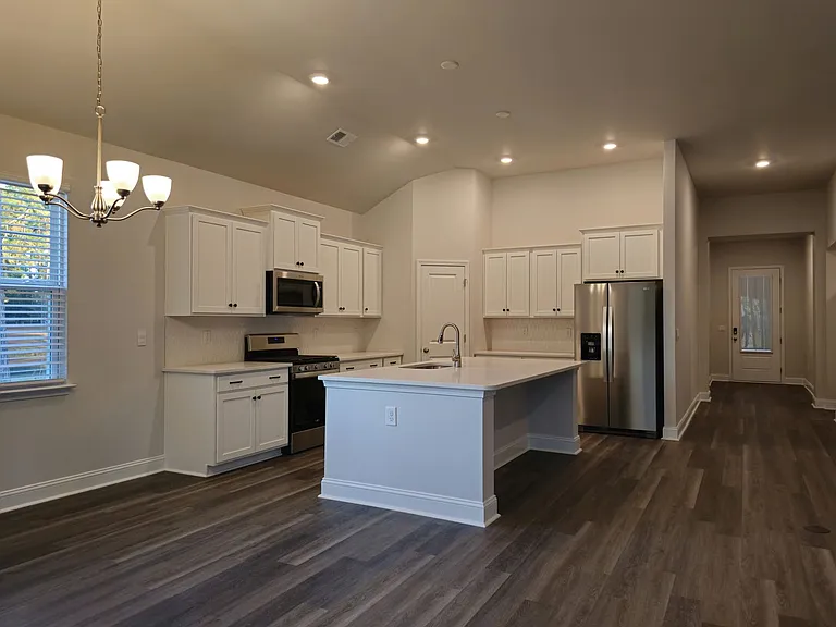 1000 Beechfield Ct — Photo 8