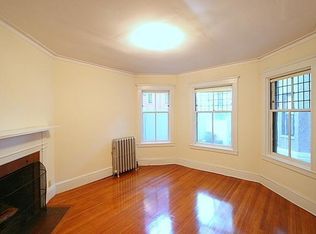 17 Agassiz St #4, Cambridge, MA 02140