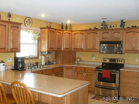 coffee glazed maple cabinets