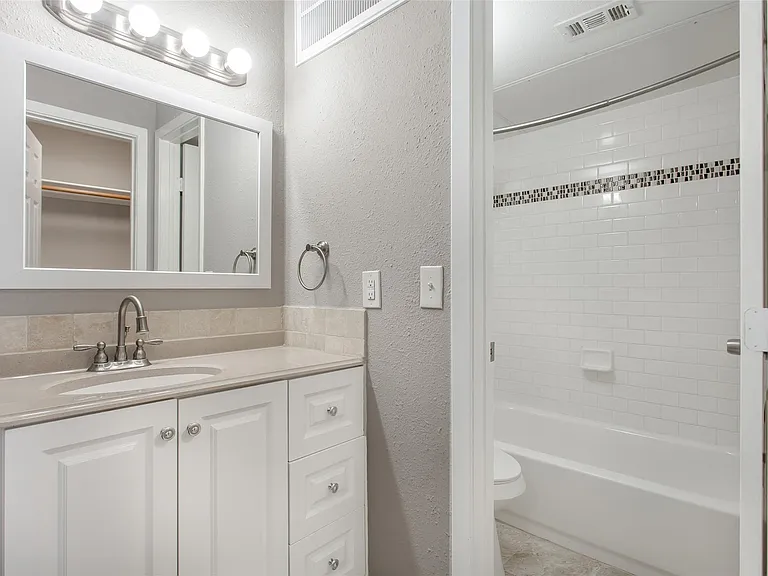 4319 McKinney Ave #205 — Photo 11