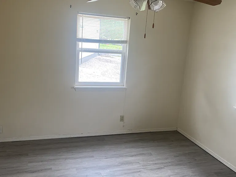 3017 W Old Farmington Rd #B — Photo 5