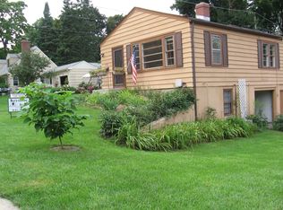 908 High St, Elgin, IL 60123