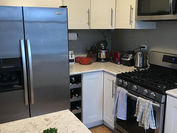 4th image of 3005 W Belden Ave #3