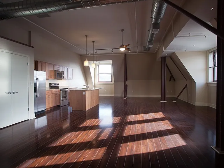 Fifth Avenue School Lofts — Photo 72