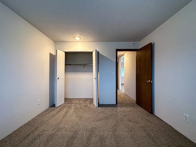 1814 Cooper Foster Park Rd — Photo 10