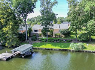419 Santee Dr, Santee, SC 29142