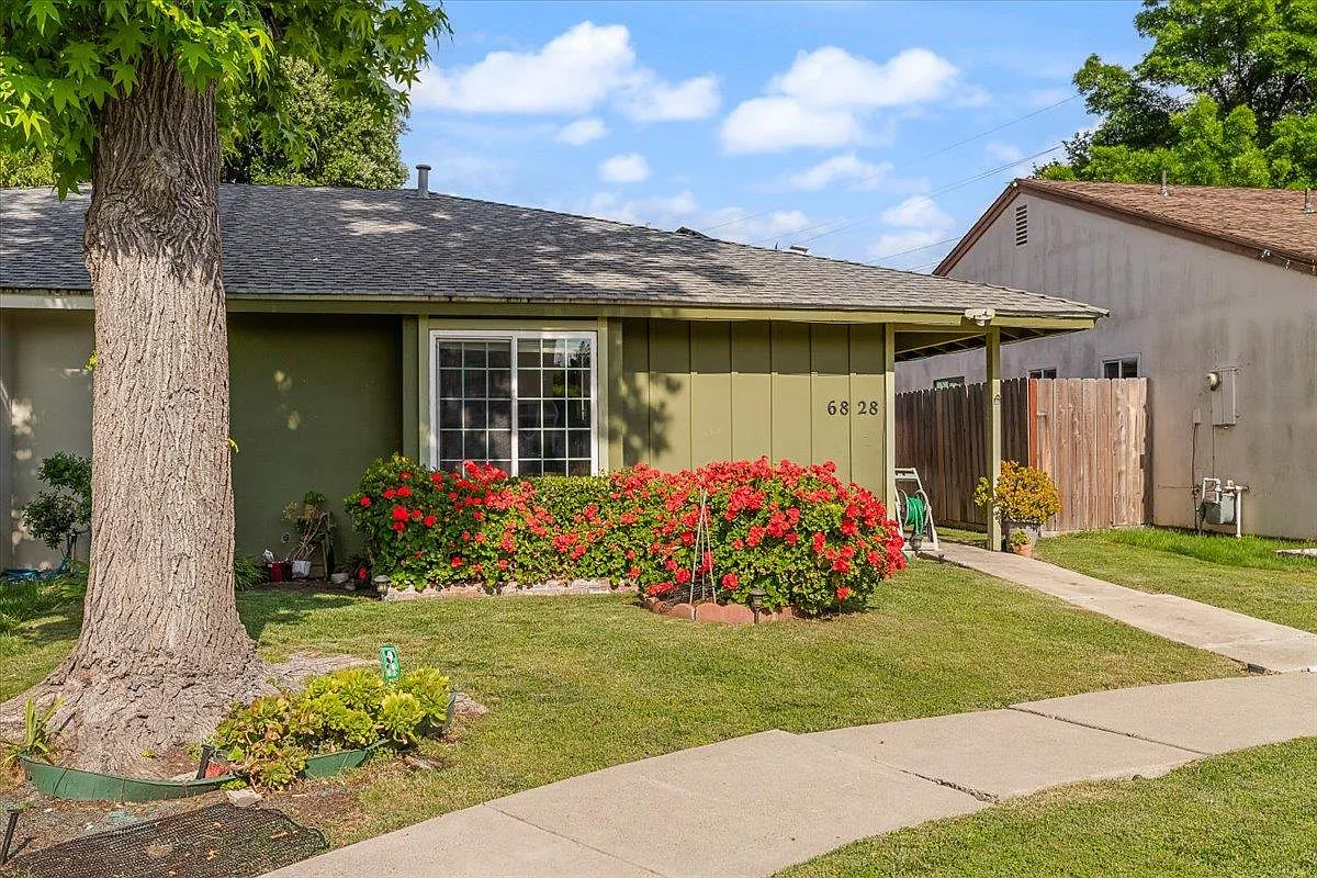 6828 Butler Ct photo 1