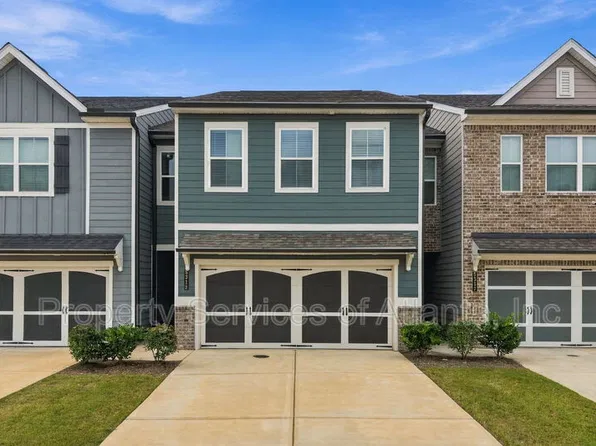 5313 Melbourne Ln, Flowery Branch, GA