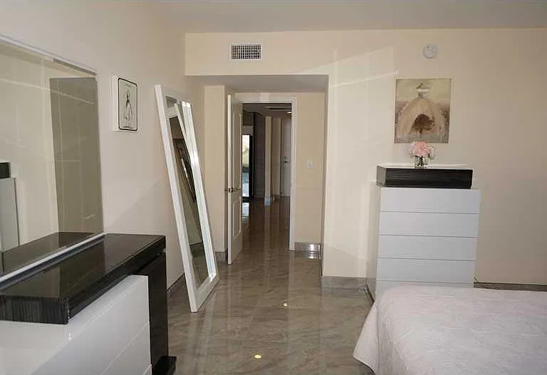 19370 Collins Avenue Seasonal #1611 — Photo 11