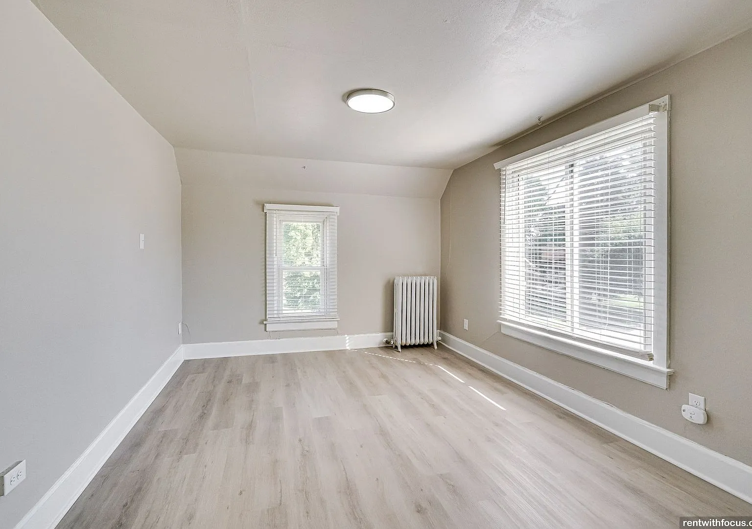 1111 Oviatt St, Kaukauna — Photo 4
