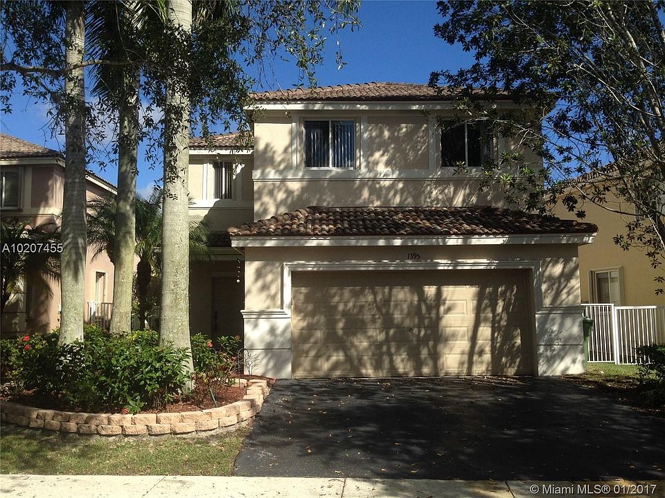 1st image of 1395 Canary Island Dr #A2