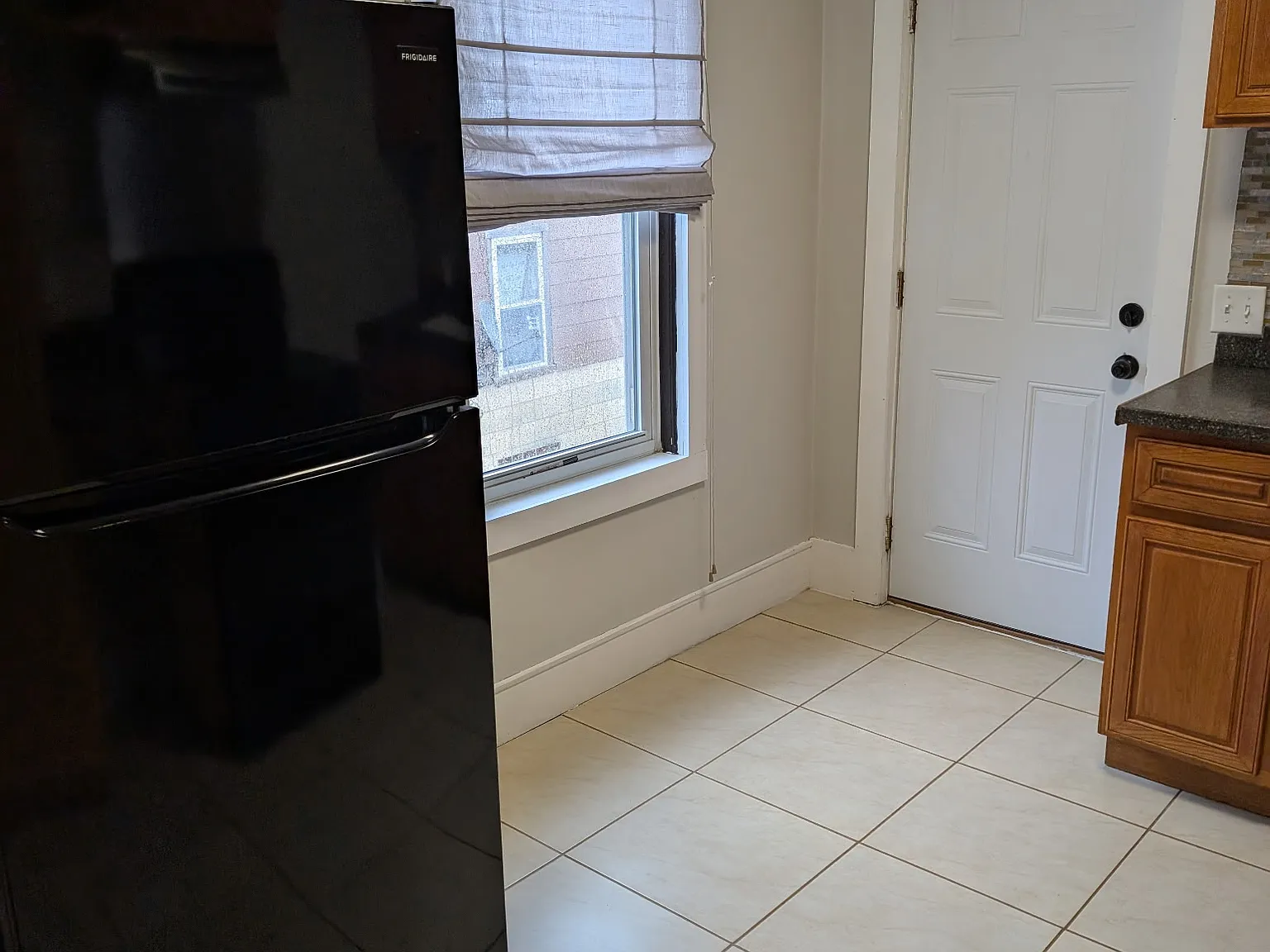 1 bed, 500 sqft, $1,800 — Photo 3