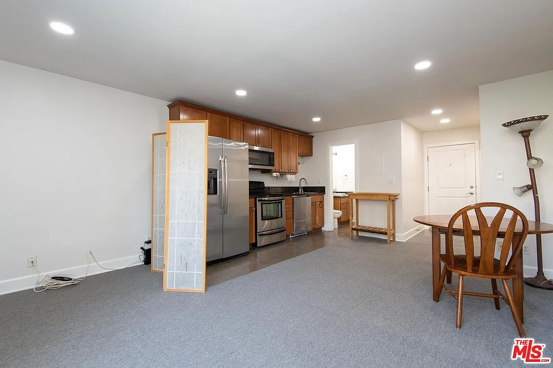 Studio, 1.0 bath, 377 sqft, $2,250 — Photo 4