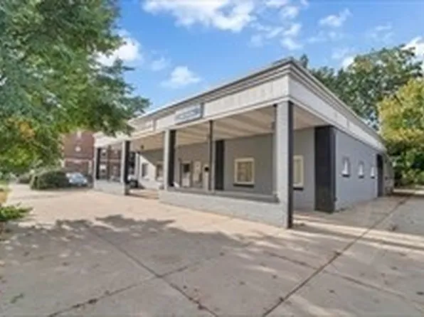 302-306 Sumner Ave, Springfield, MA 01108