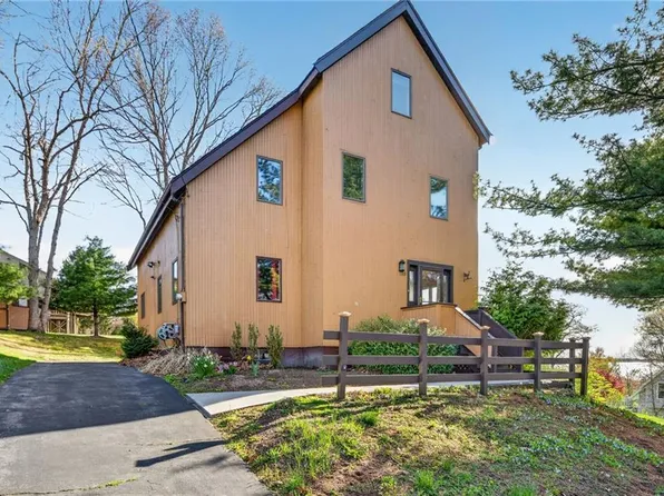 199 Lepes Rd, Tiverton, RI 02878