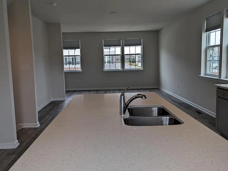 170 Vespucci Ln — Photo 3
