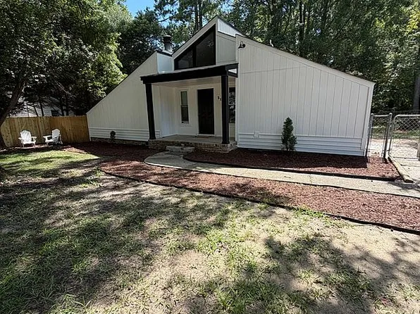 512 Friarsgate Blvd, Irmo, SC 29063