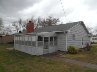 1032 N 18th Pl, Independence, KS 67301