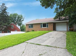 1104 67th St, Windsor Heights, IA 50324