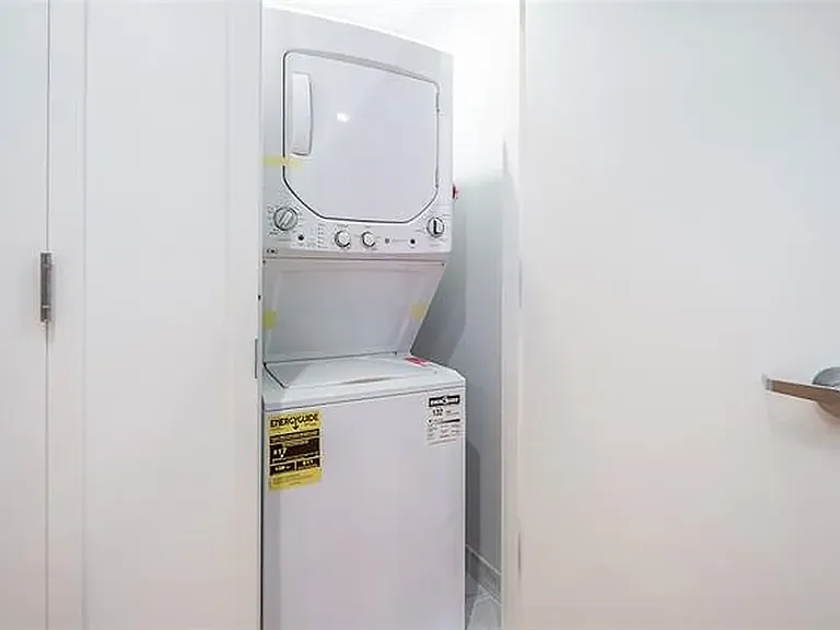 512 Park Ave #2F — Photo 9